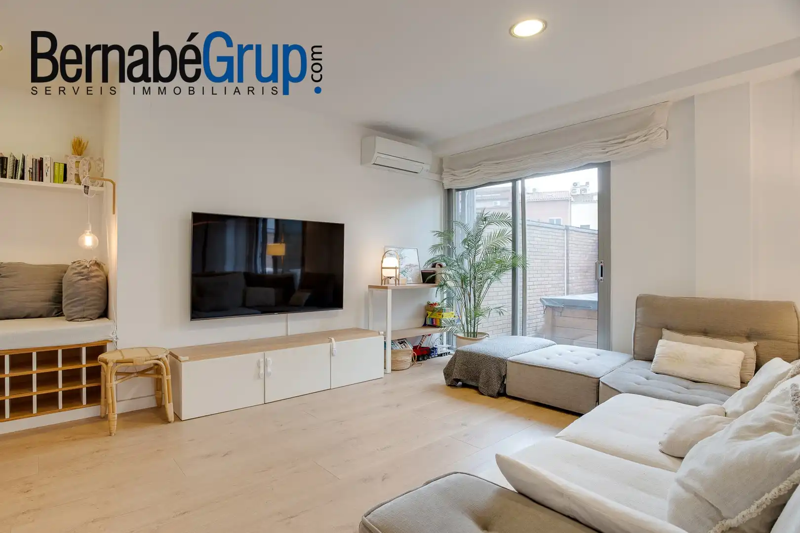 Sala de estar de Piso en venta en Granollers con Aire acondicionado, Calefacción y Parquet