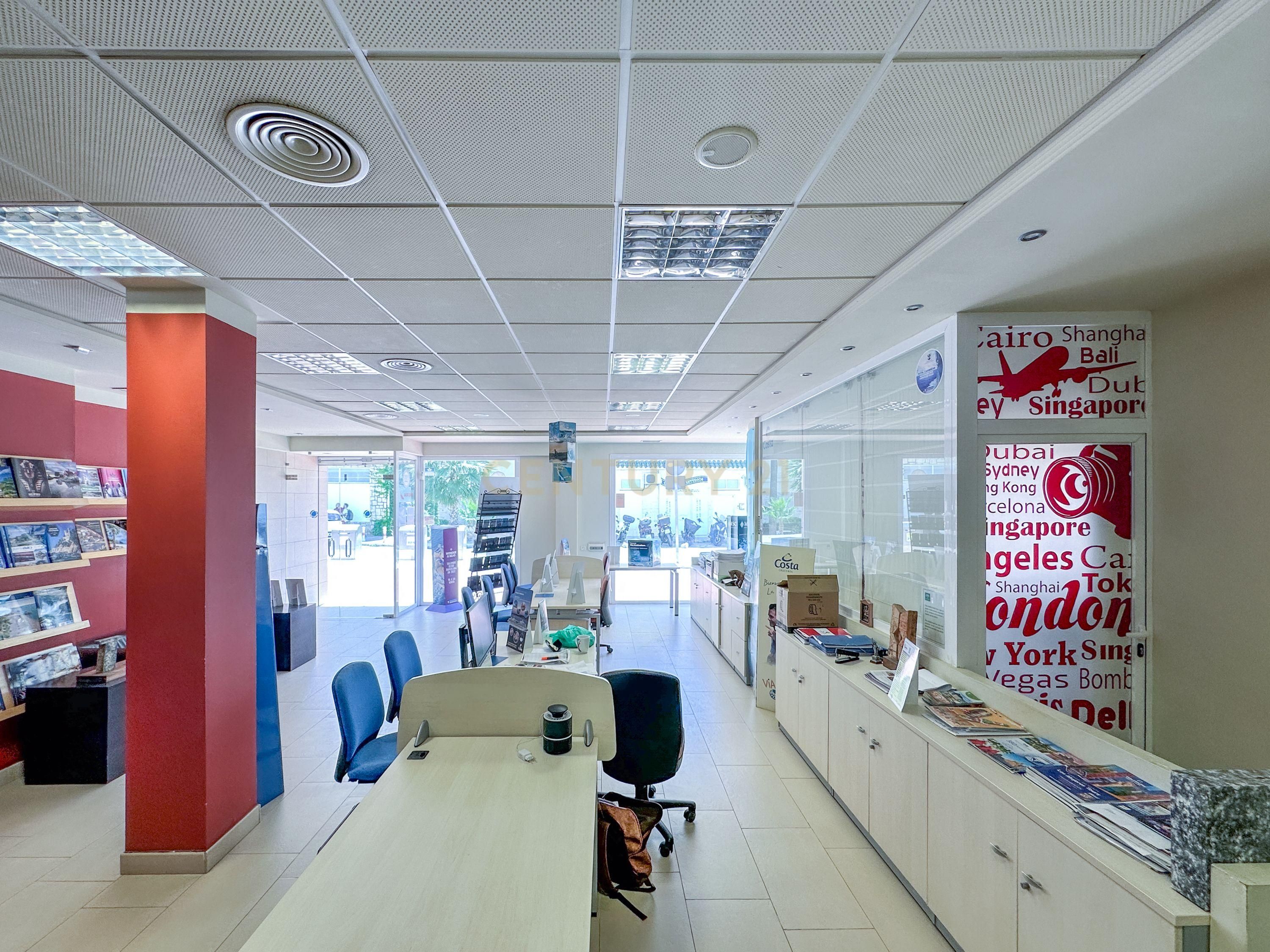 Premises to rent in Torremolinos  with Air Conditioner and Alarm