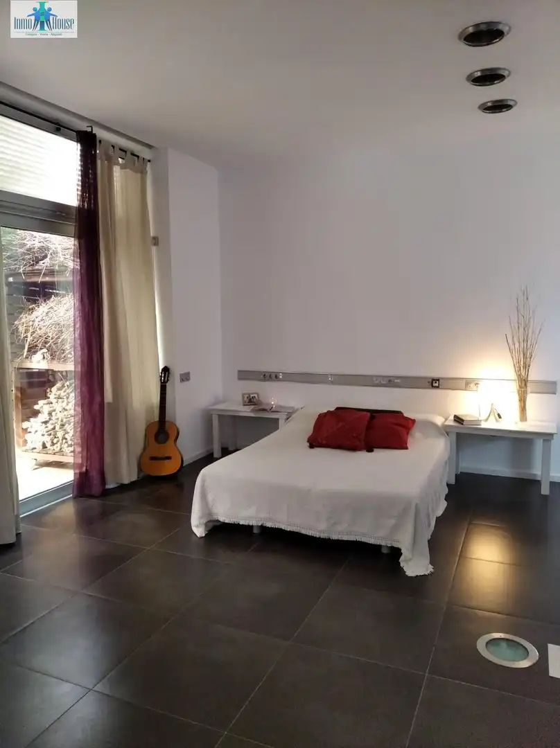 Dormitori de Casa o xalet en venda en Barrax amb Traster, Piscina i Alarma
