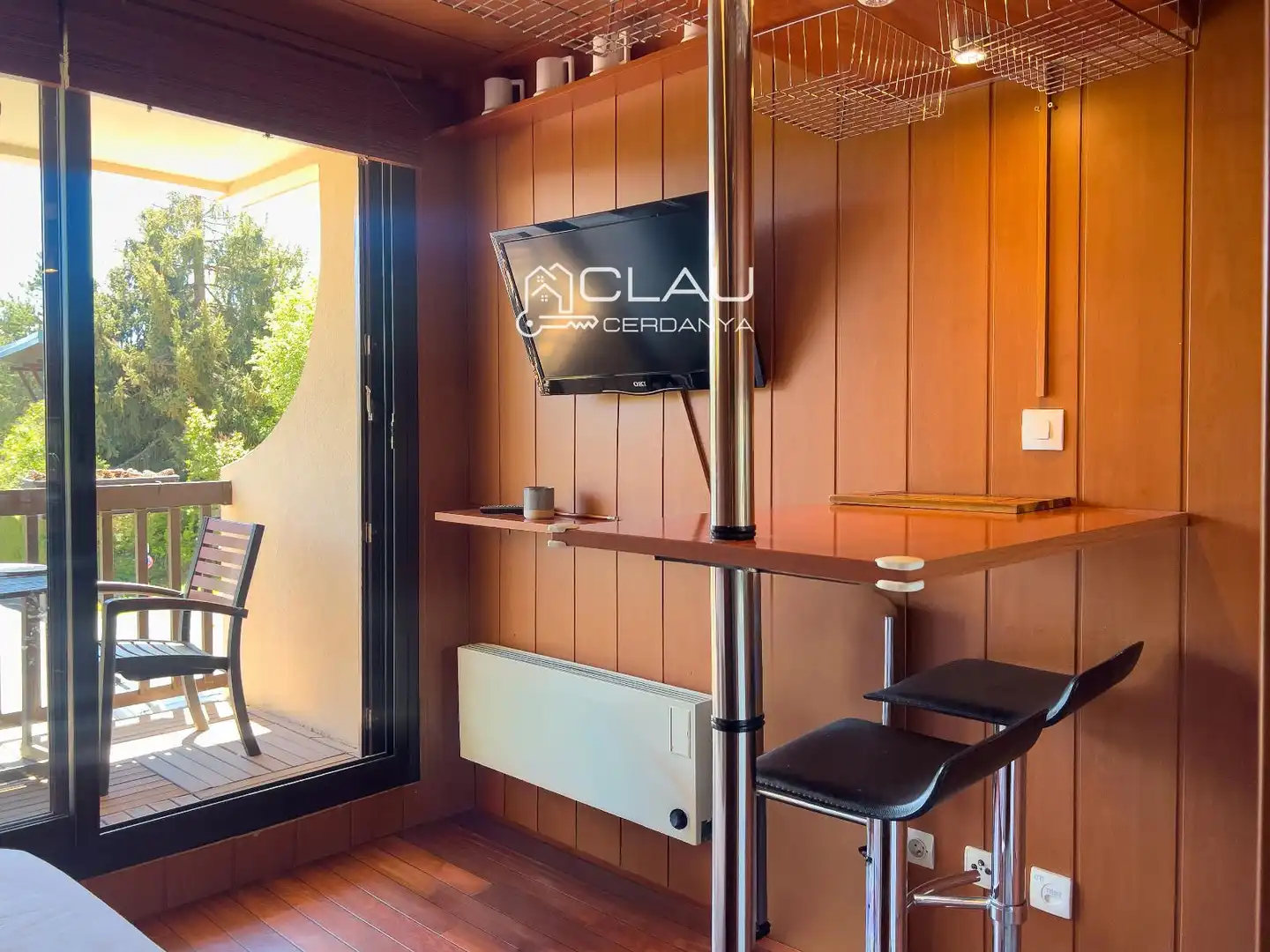 Terrasse von Wohnung zur Miete in Font-Romeu-Odeillo-Via mit Heizung, Parkett und Terrasse