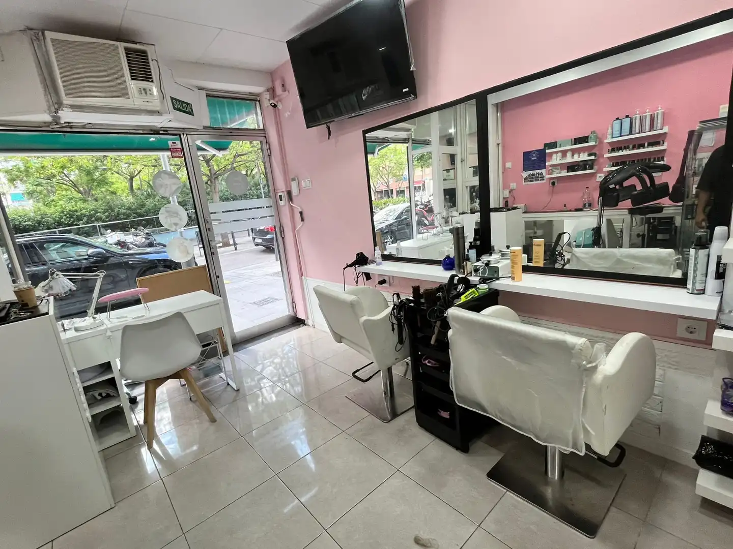 Business premises for transfer in Sant Andreu, imagen 17
