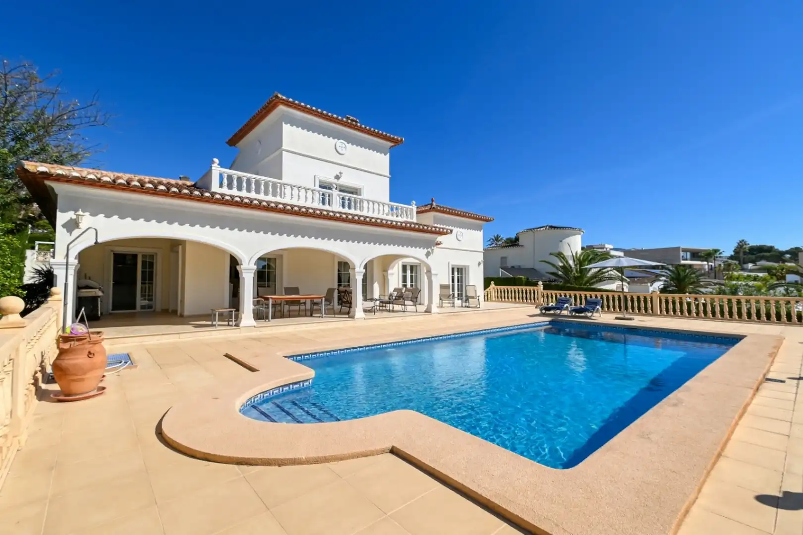 Villa mit Pool zum Verkauf in Pinar del Advocat - Cometa