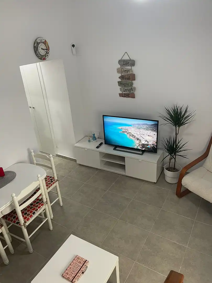 Sala d'estar de Casa o xalet en venda en Torrox amb Aire condicionat i Terrassa