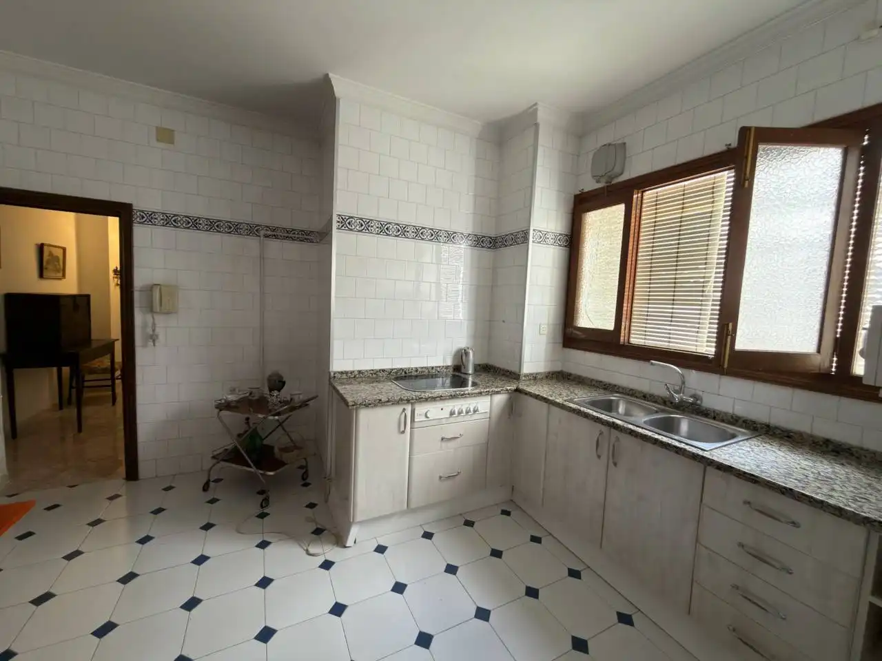Kitchen of Flat for sale in Osuna