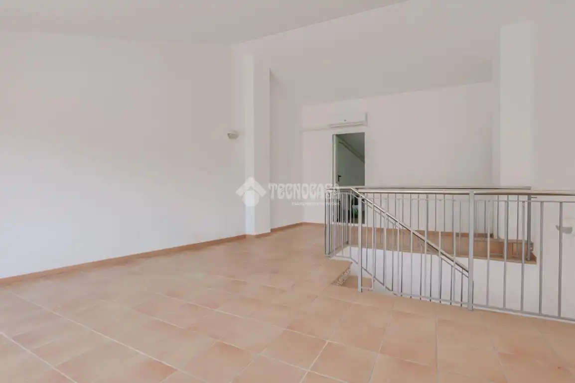 Casa adosada en venta en Terrassa con Aire acondicionado, Terraza y Trastero