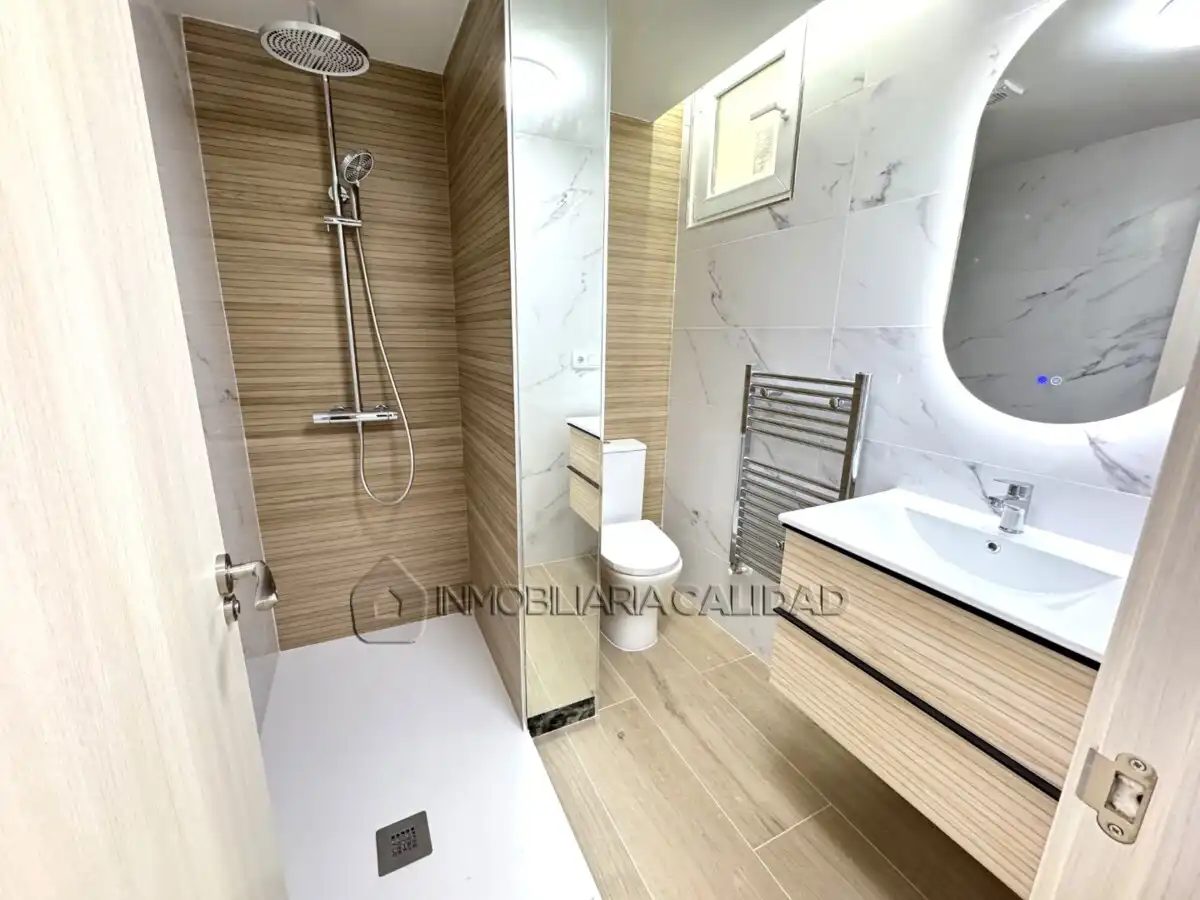 Baño de Piso en venta en Burgos con Calefacción