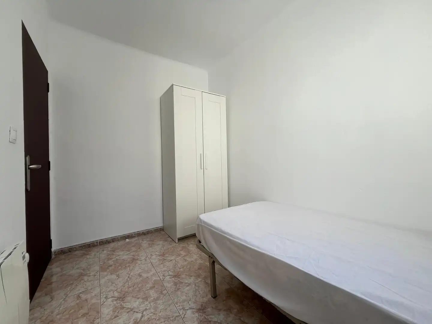 Bedroom of Flat for rent in Dos Hermanas  with Air Conditioner, Terrace and Furnished