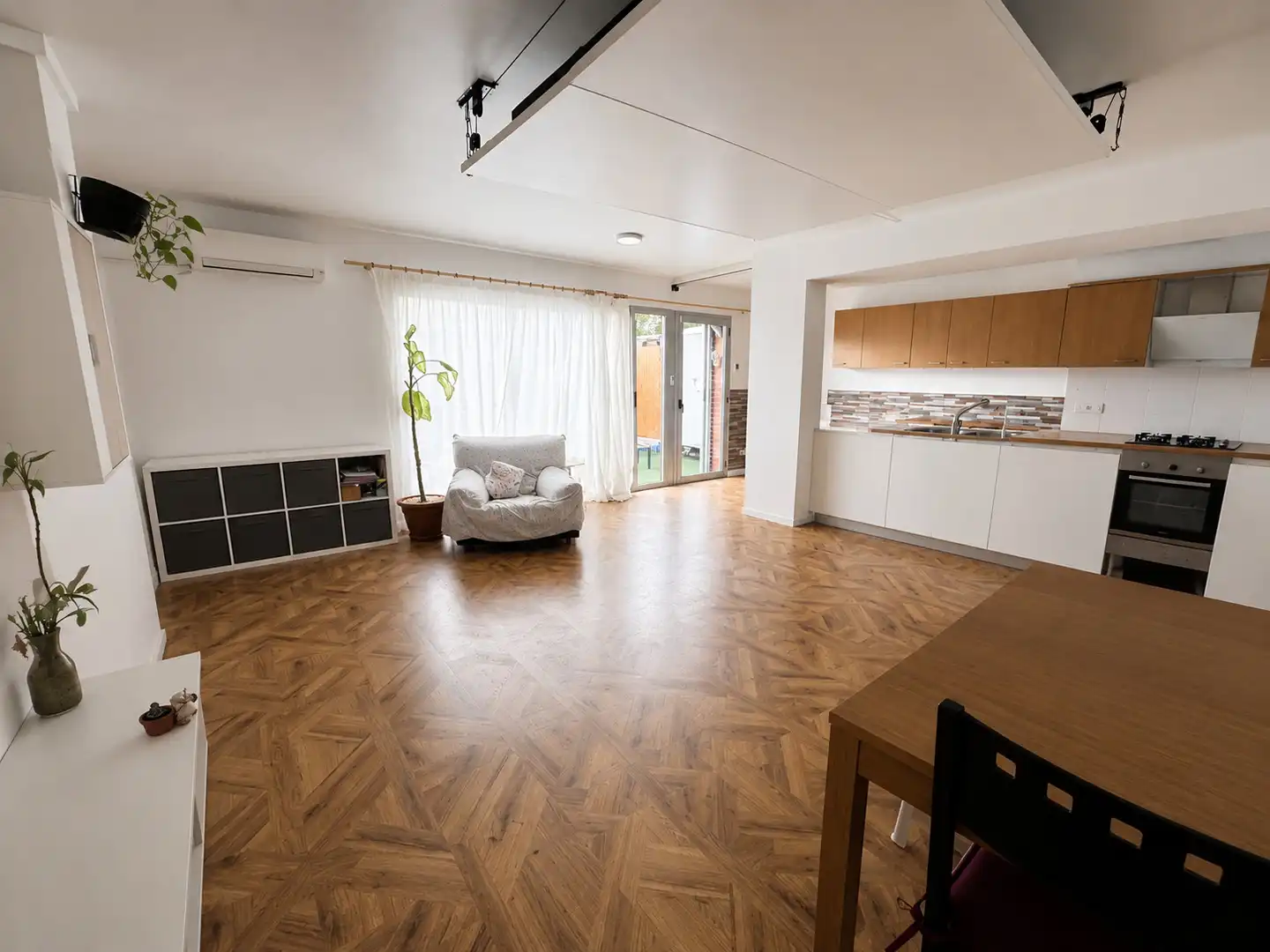Living room of Ground floor for sale in Sabadell  with Air Conditioner, Parquet flooring and Terrace