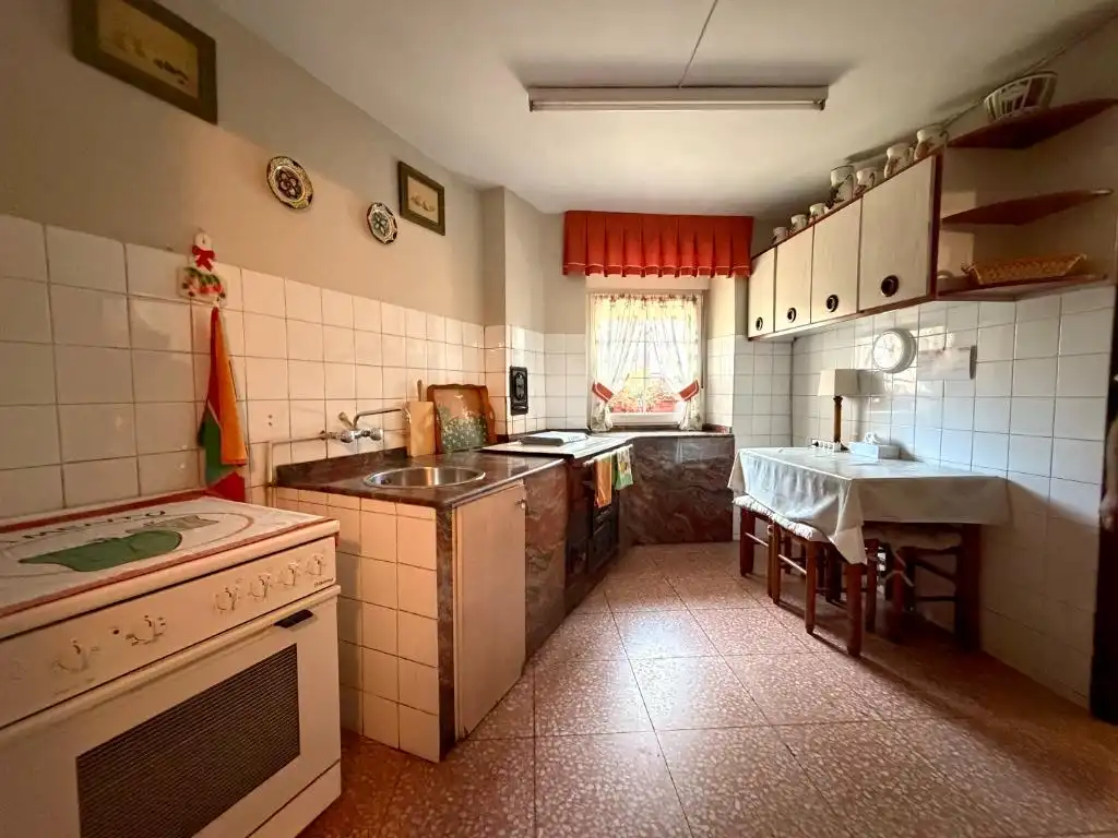 Kitchen of Houses for sale in San Felices de Buelna  with Heating, Private garden and Storage room