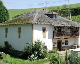 Vista exterior de Casa o xalet en venda en Valdés - Luarca