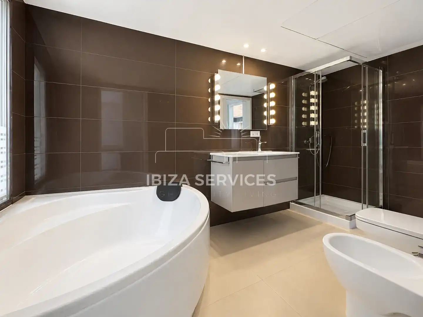Bathroom of Houses for sale in Eivissa  with Air Conditioner and Swimming Pool