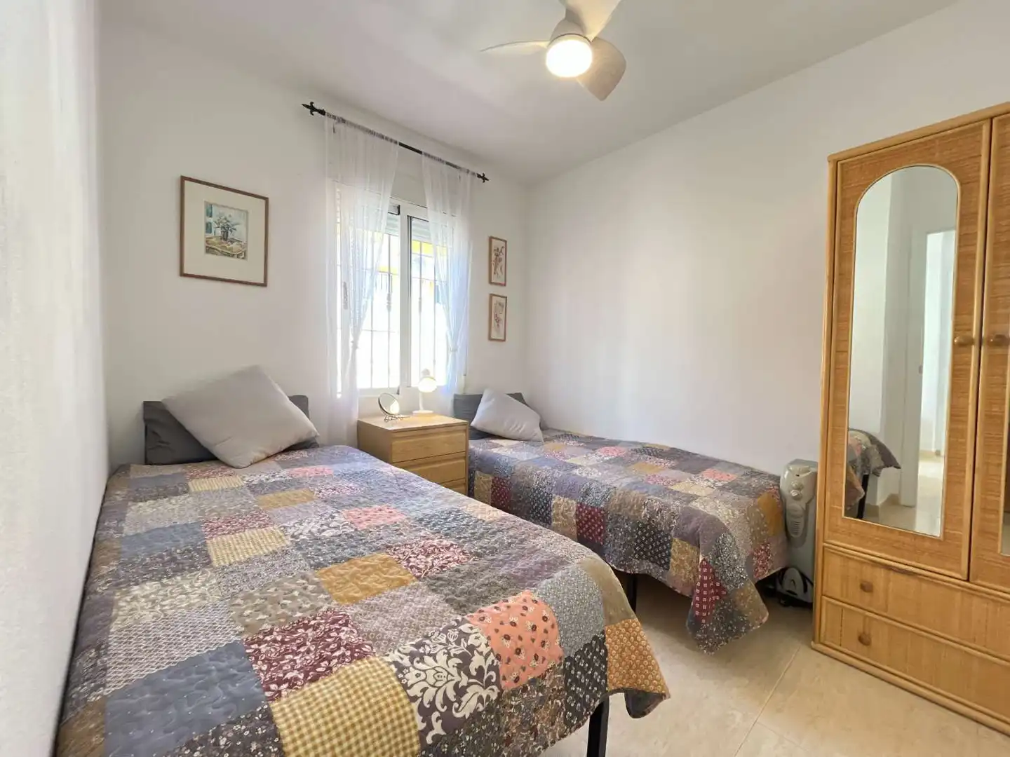 Dormitori de Apartament en venda en Orihuela amb Aire condicionat, Piscina i Moblat