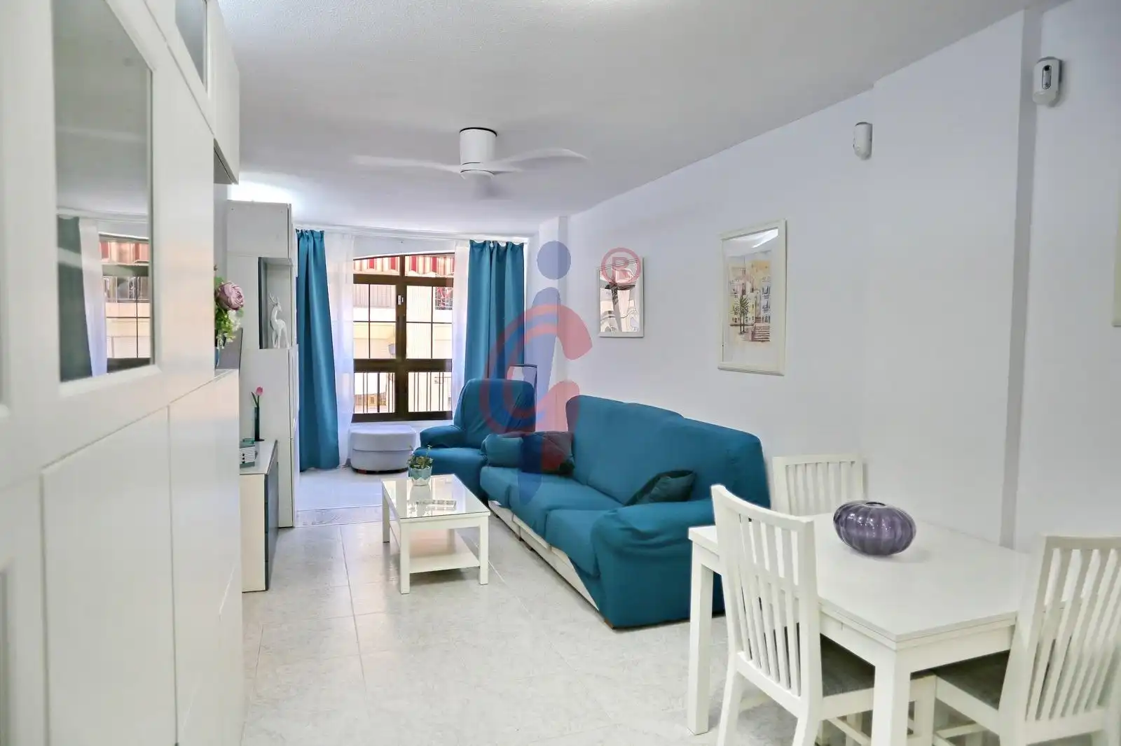 Wohnzimmer von Wohnung zum Verkauf in Guardamar del Segura mit Terrasse, Abstellraum und Möbliert