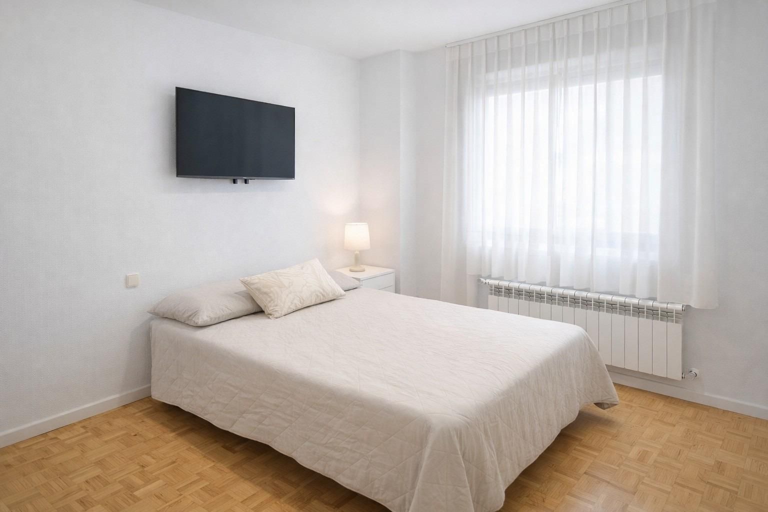 Dormitori de Pis en venda en  Madrid Capital amb Aire condicionat i Parquet