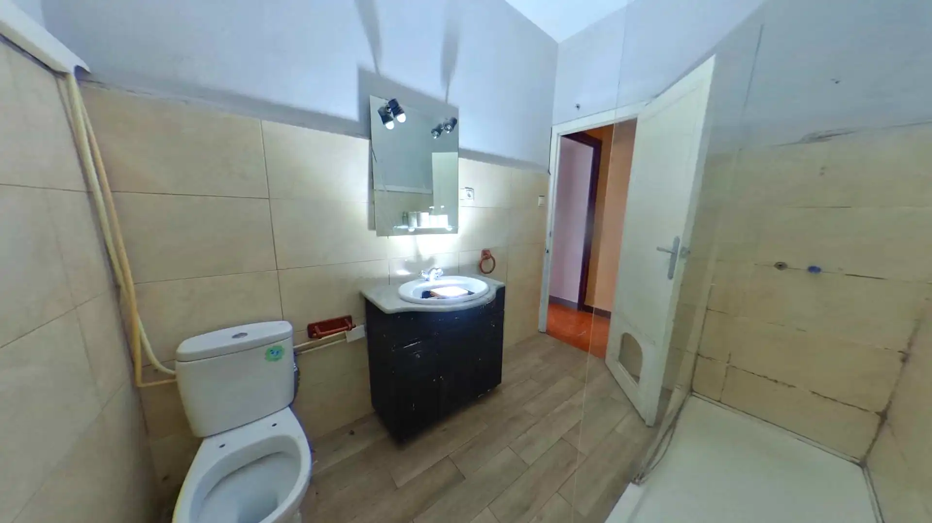 Badezimmer von Wohnungen zum Verkauf in Plasencia mit Balkon