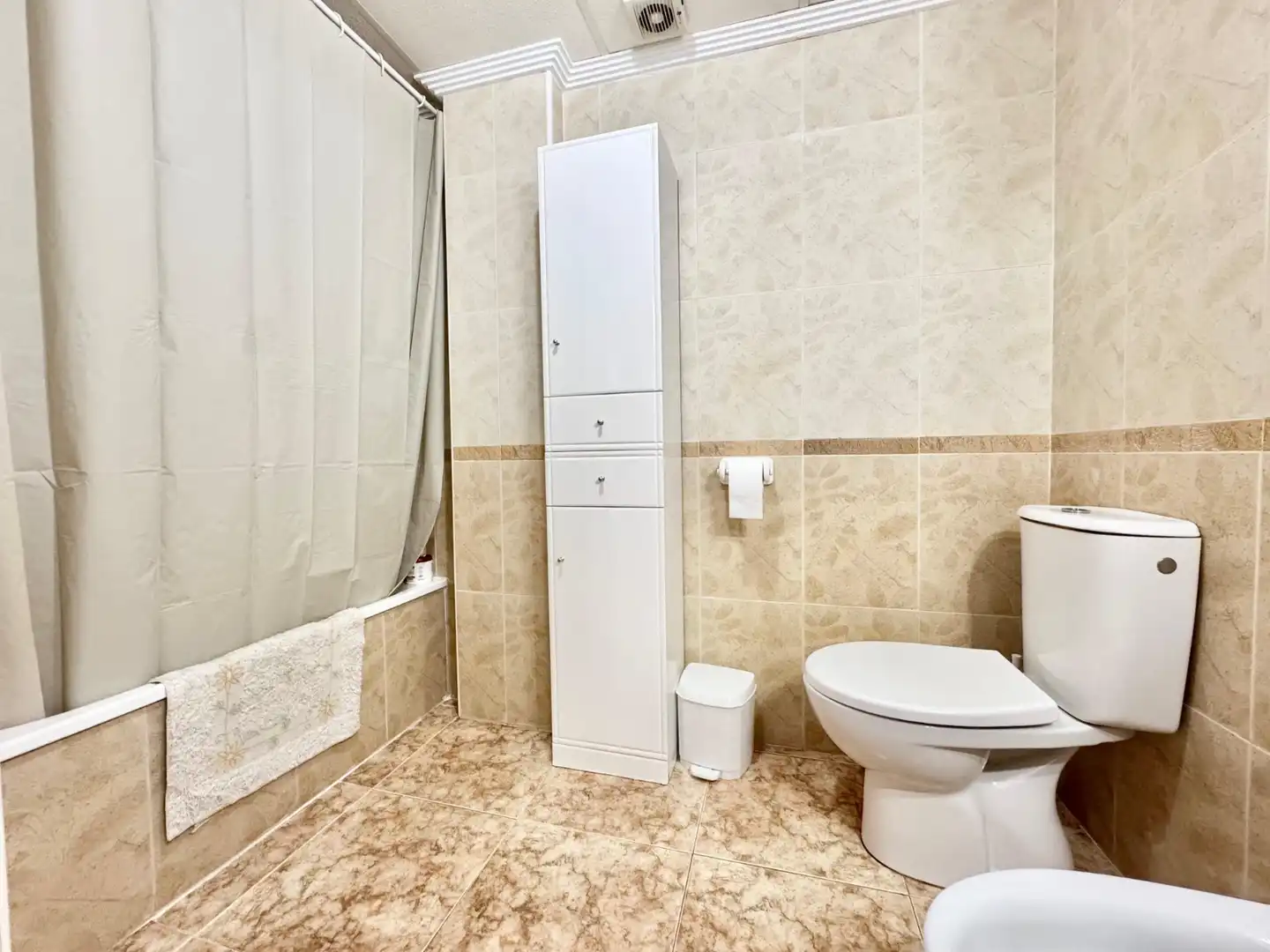 Apartamento con terraza en alquiler en Orihuela Costa, imagen 16