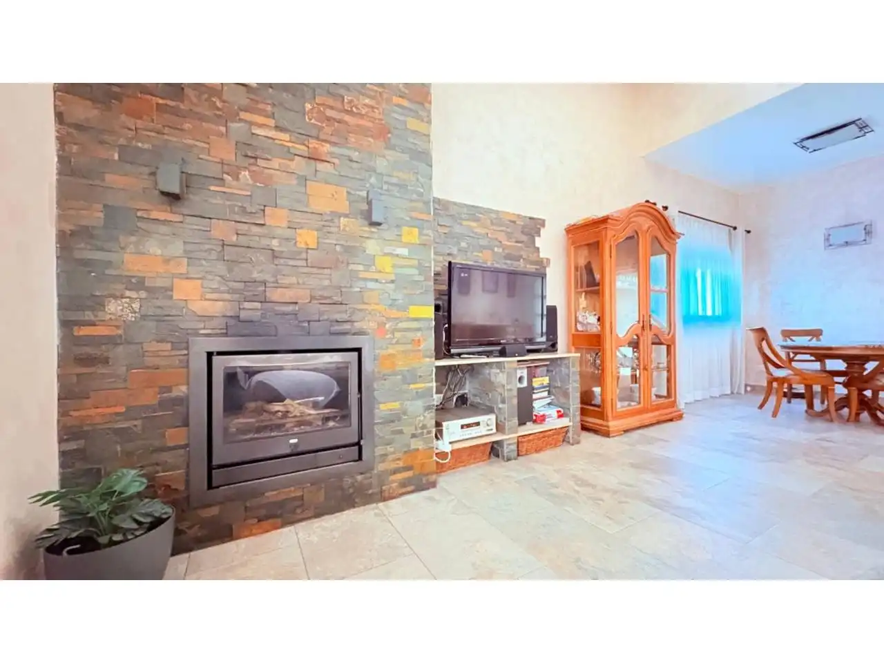 Sala d'estar de Casa o xalet en venda en Castellar del Vallès amb Terrassa