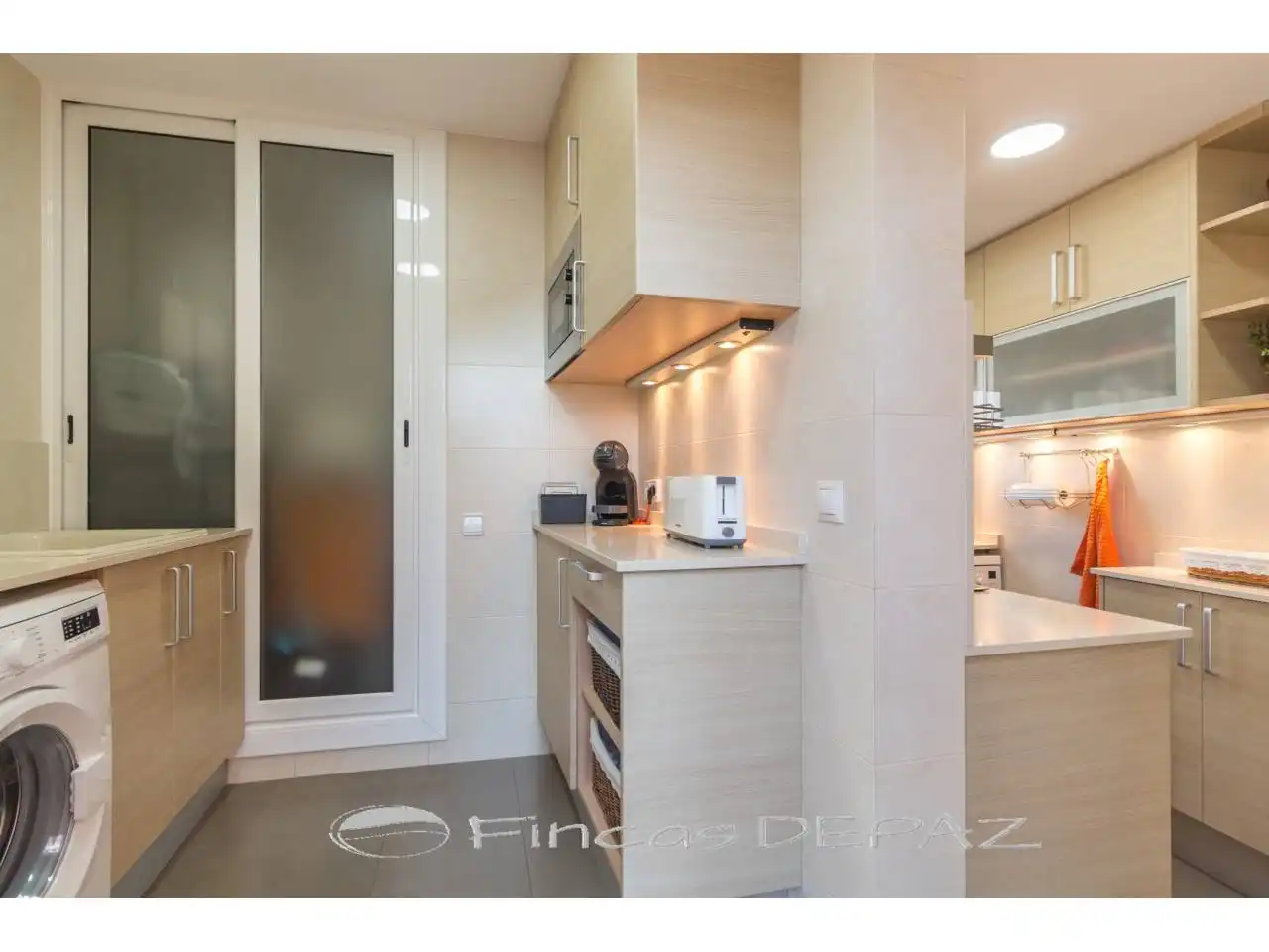 Kitchen of Flat for sale in Castelldefels  with Air Conditioner, Heating and Parquet flooring