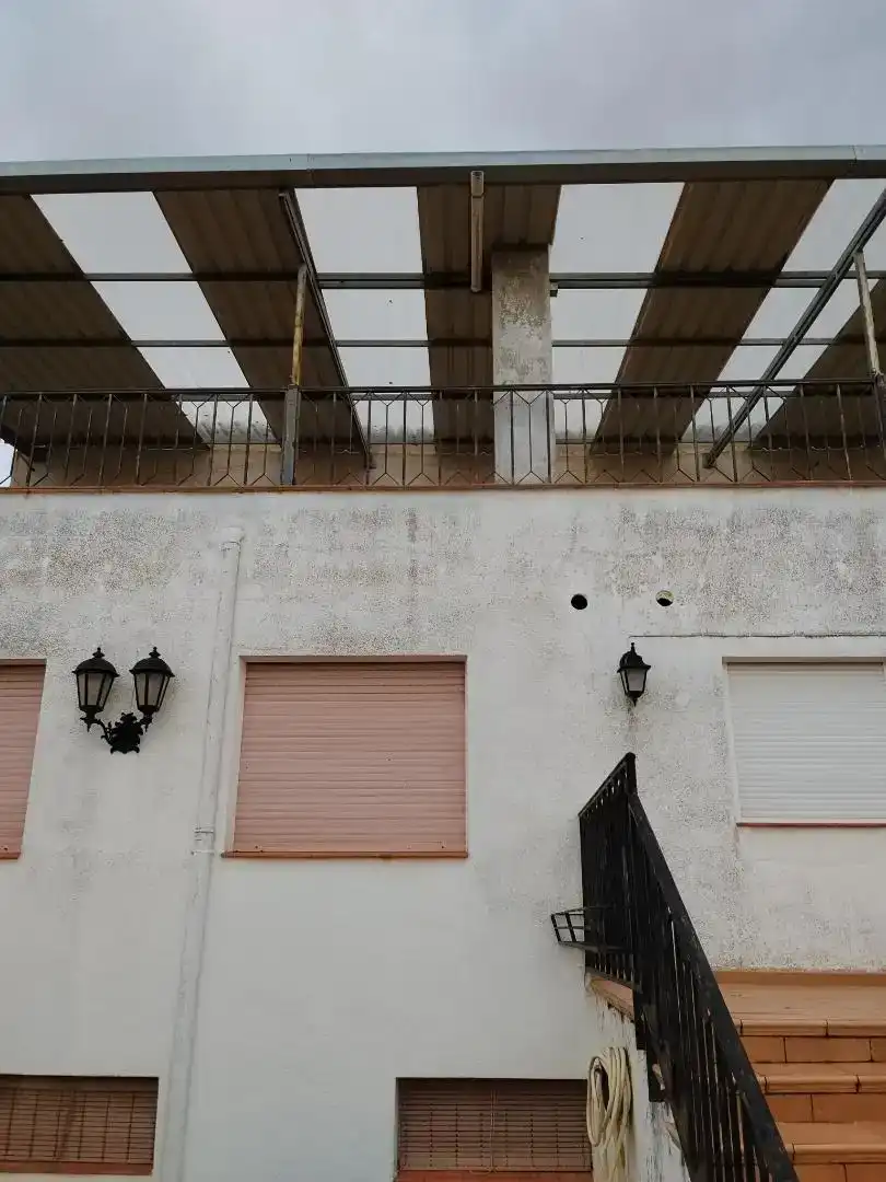 Vista exterior de Casa o chalet en venta en Casasimarro, Cuenca