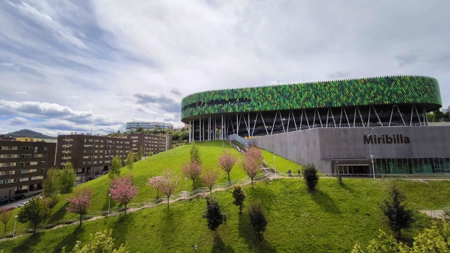 Vista exterior de Pis en venda en Bilbao 