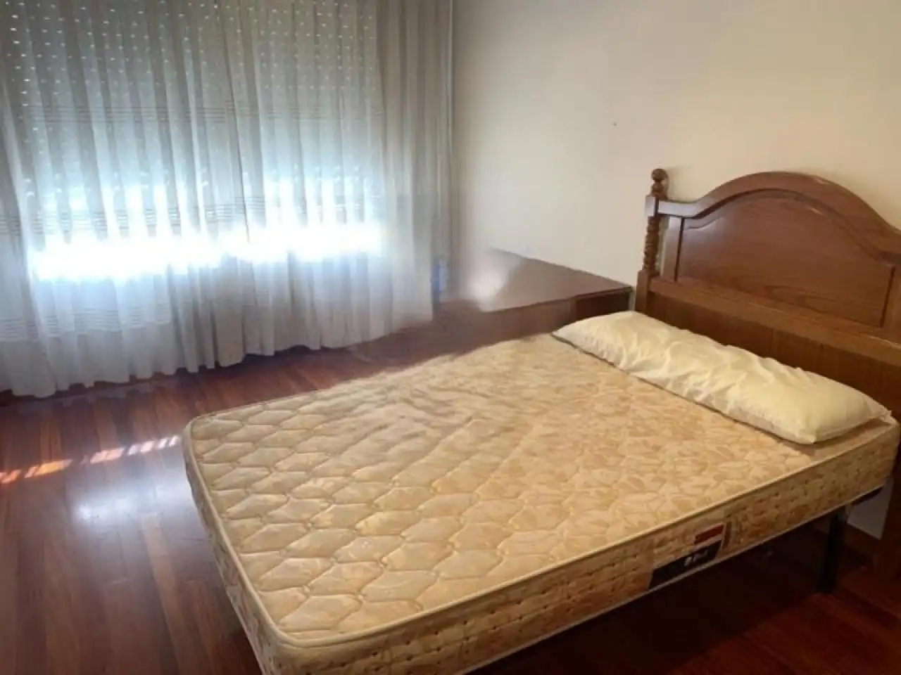 Bedroom of Flat for rent in Ourense Capital   with Heating, Parquet flooring and Furnished