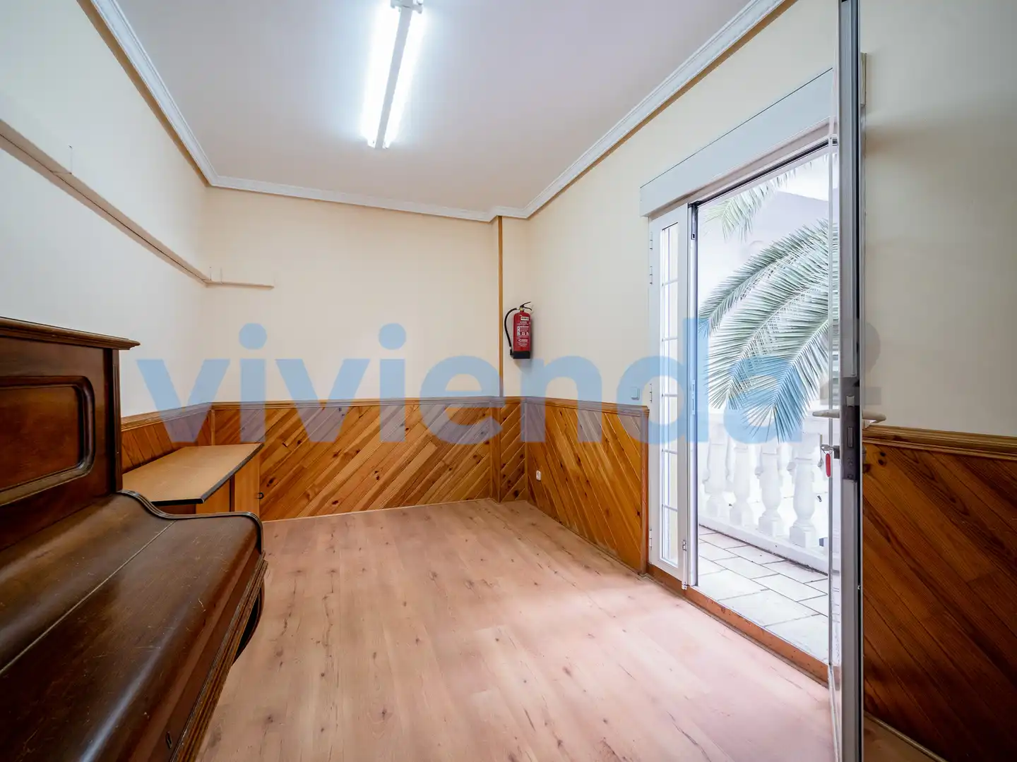 Schlafzimmer von Büro zur Miete in Madrid mit Klimaanlage, Heizung und Terrasse