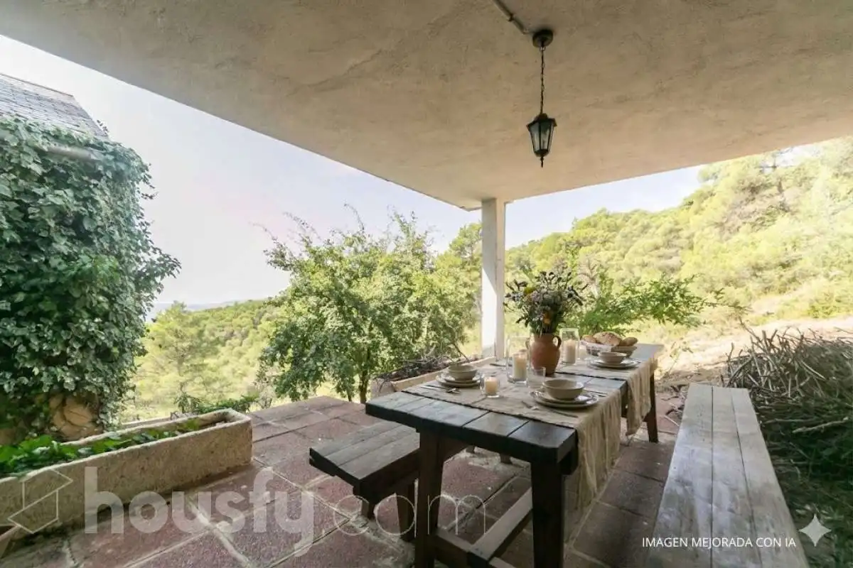 Terrassa de Casa o xalet en venda en La Llacuna amb Calefacció, Jardí privat i Parquet