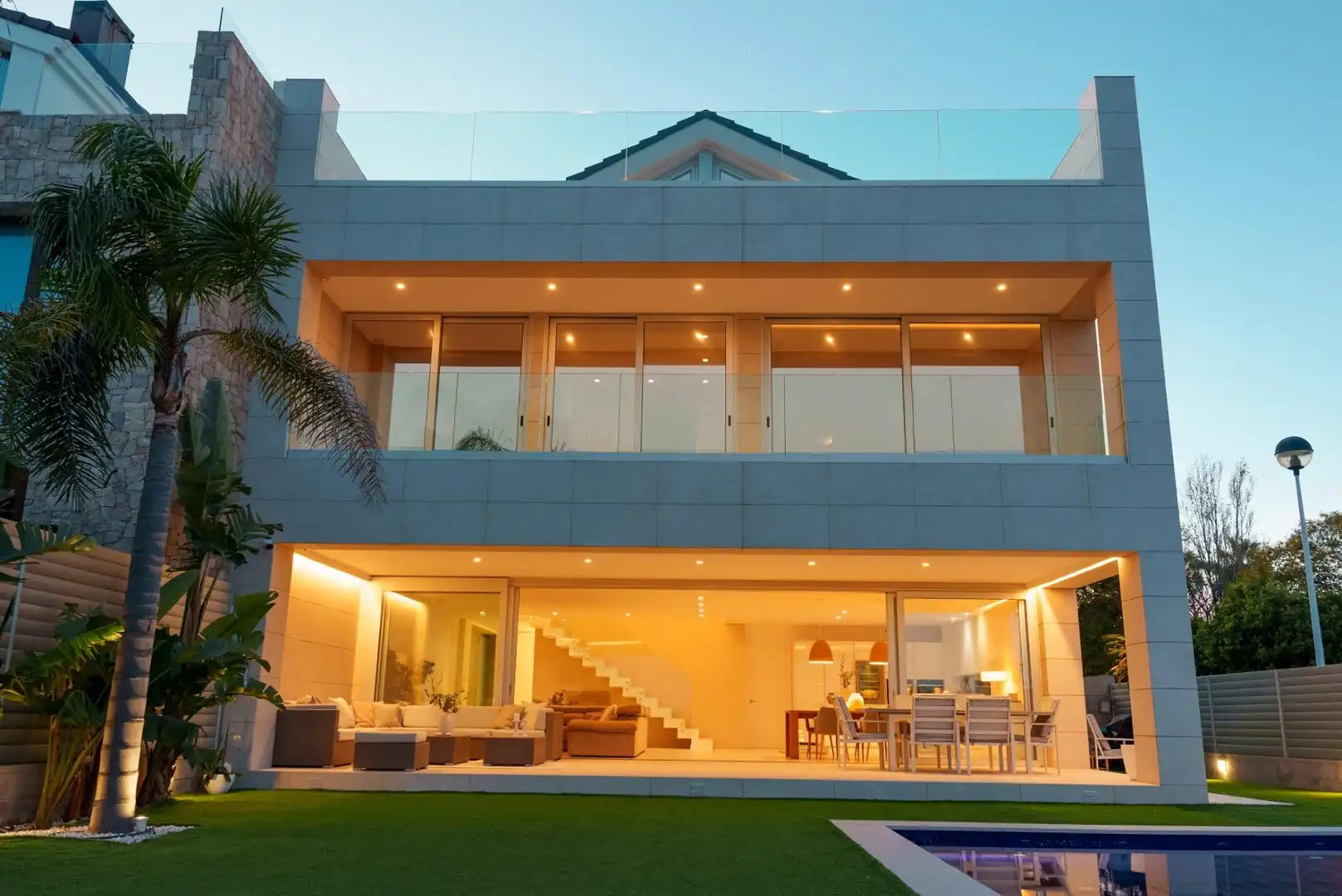 Vista exterior de Casa o xalet en venda en Sagunto / Sagunt amb Aire condicionat, Calefacció i Jardí privat