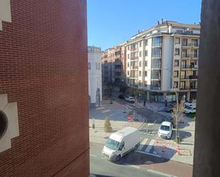 Vista exterior de Oficina de lloguer en Getxo 