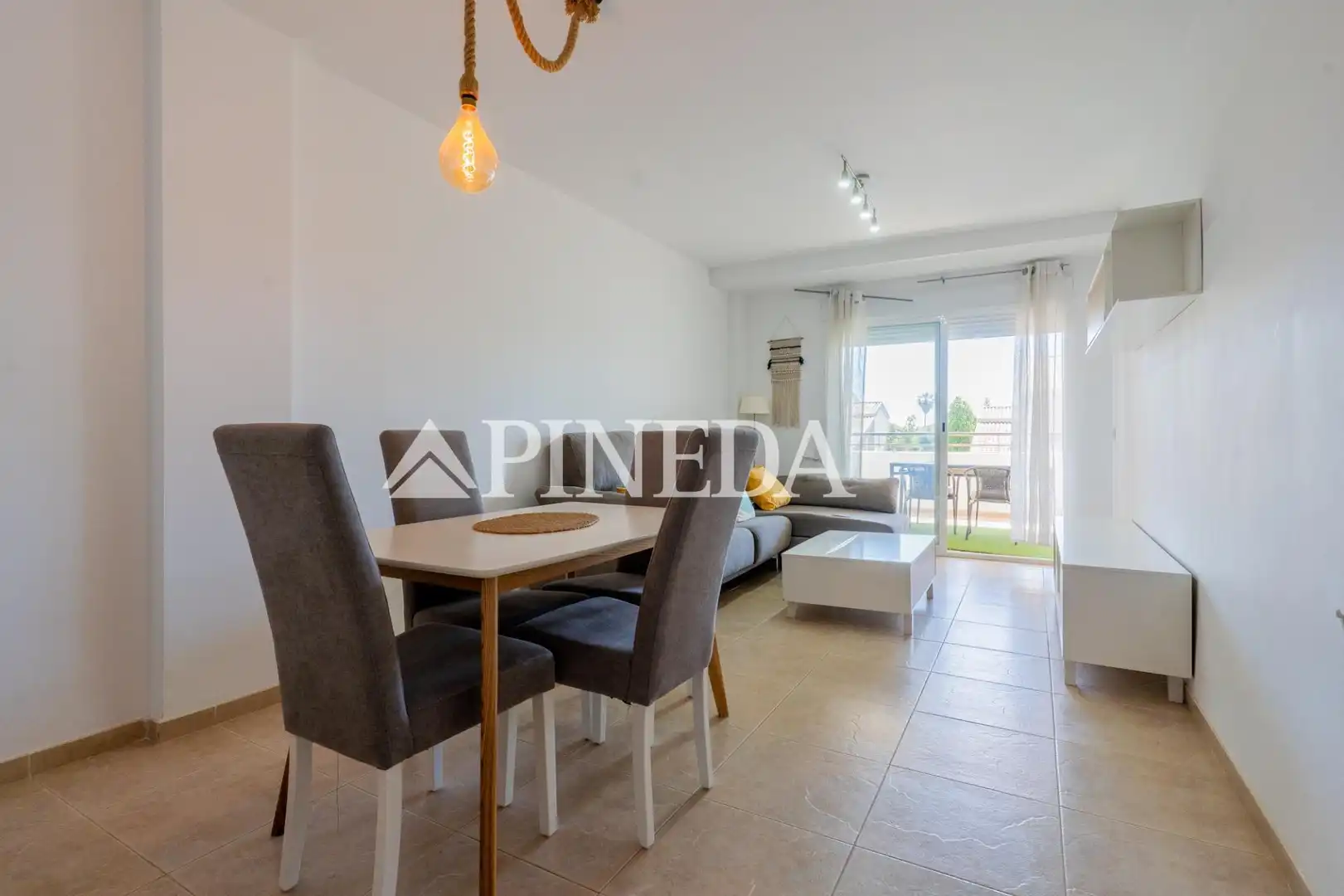 Sala d'estar de Apartament de lloguer en Puçol amb Terrassa, Moblat i Piscina comunitària