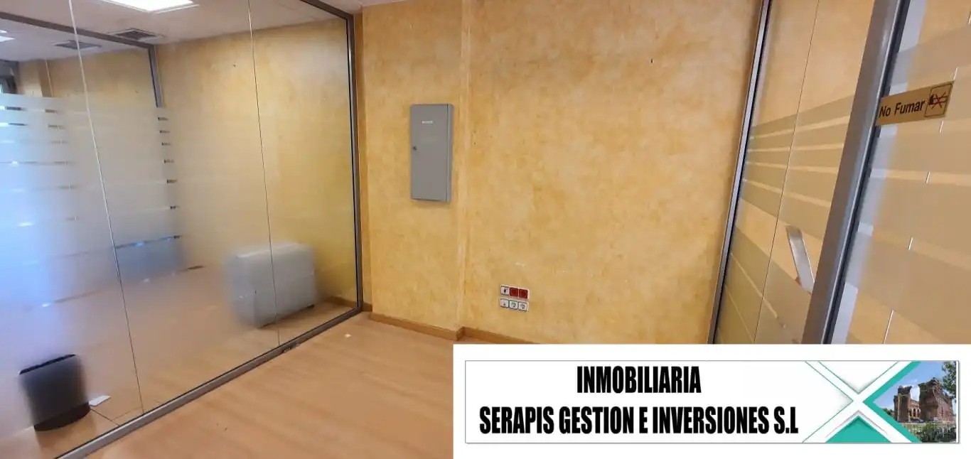 Commercial properties for sale in Mollet del Vallès  with Air Conditioner and Parquet flooring