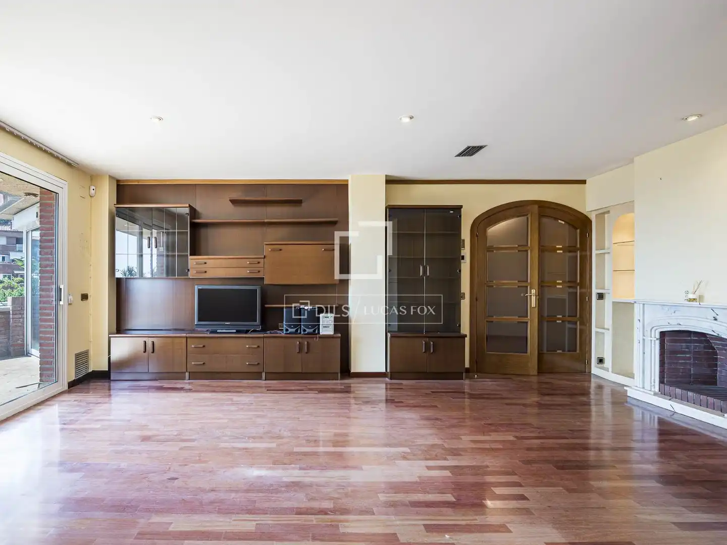 Living room of Flat for sale in Sitges  with Air Conditioner, Heating and Private garden