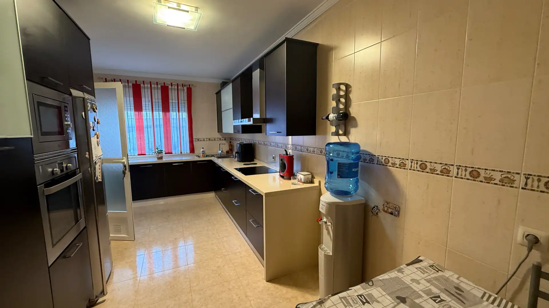 Cuina de Casa adosada en venda en Lorca amb Aire condicionat, Calefacció i Jardí privat