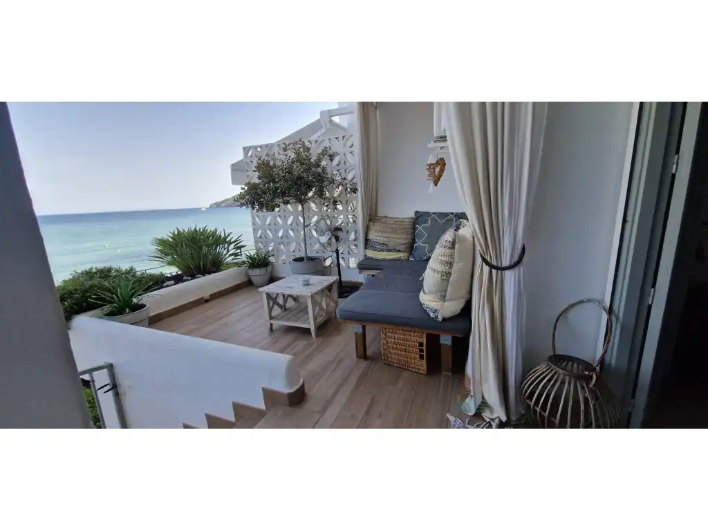 Terrassa de Apartament de lloguer en Santa Eulària des Riu amb Terrassa i Moblat