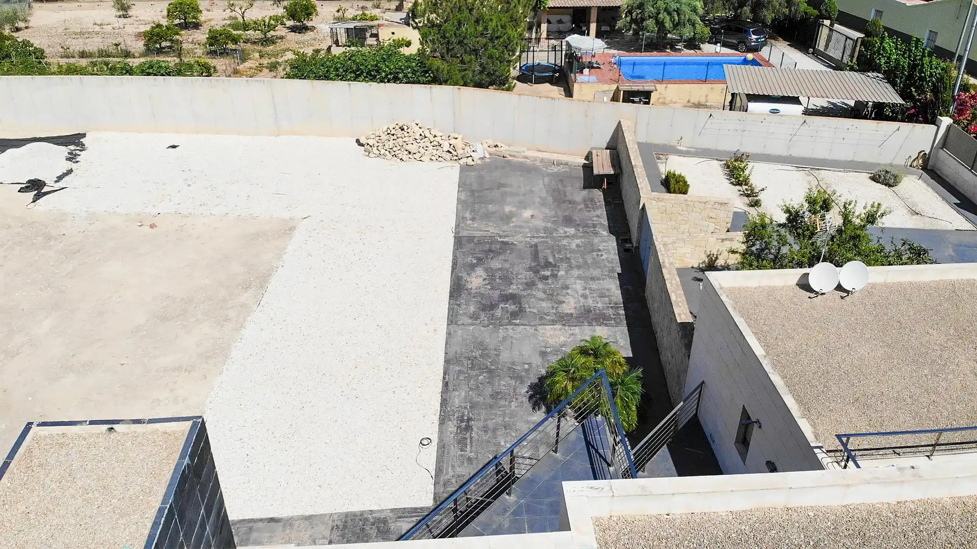 Vista exterior de Casa o xalet en venda en Alicante / Alacant amb Aire condicionat, Calefacció i Jardí privat