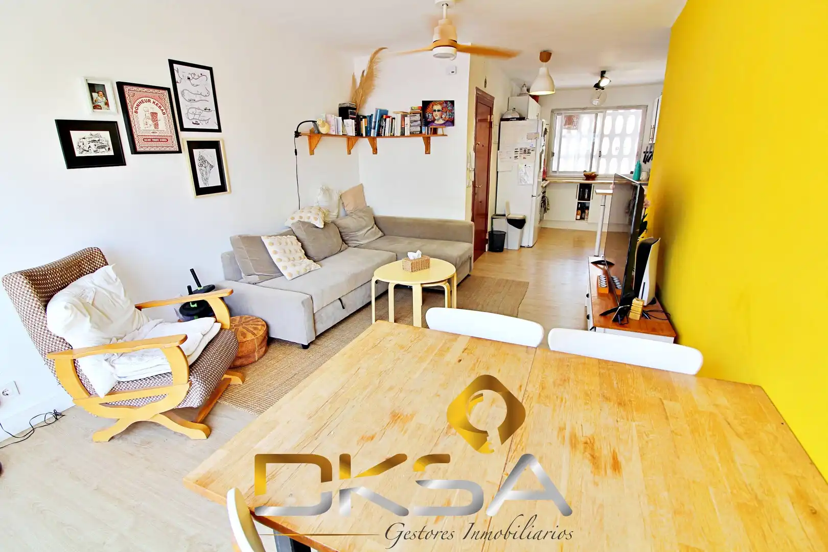 Exterior view of Flat for rent in Castellón de la Plana / Castelló de la Plana  with Heating, Parquet flooring and Furnished