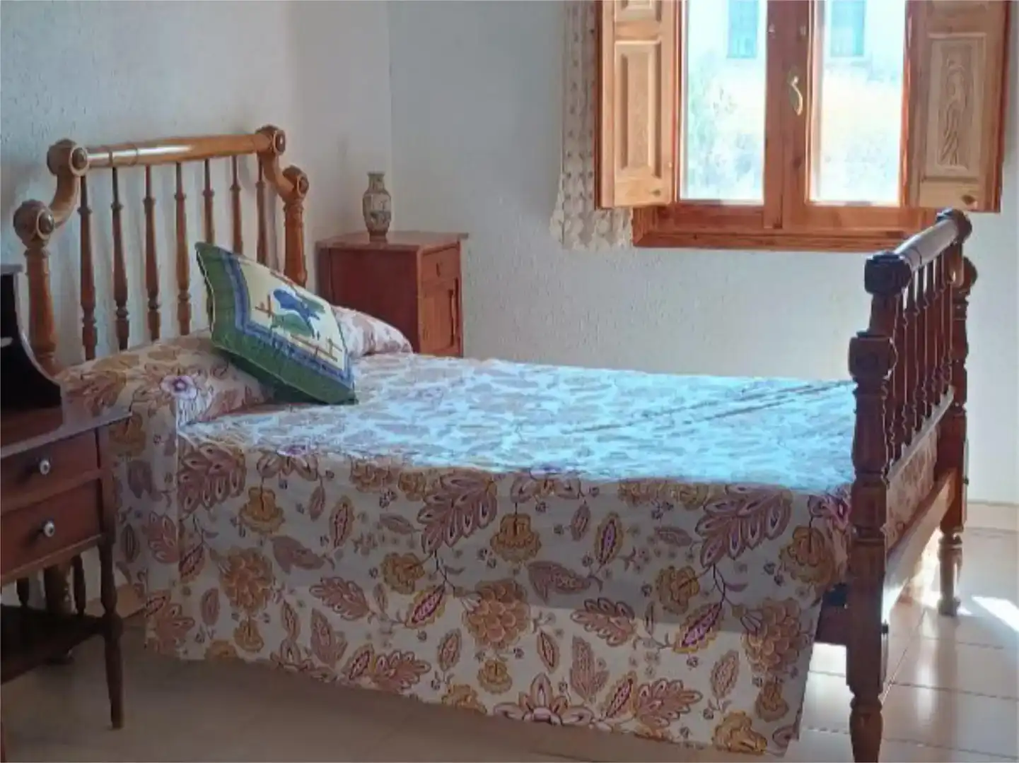 Habitación de Piso en venta en Albentosa con Jardín privado, Trastero y Amueblado