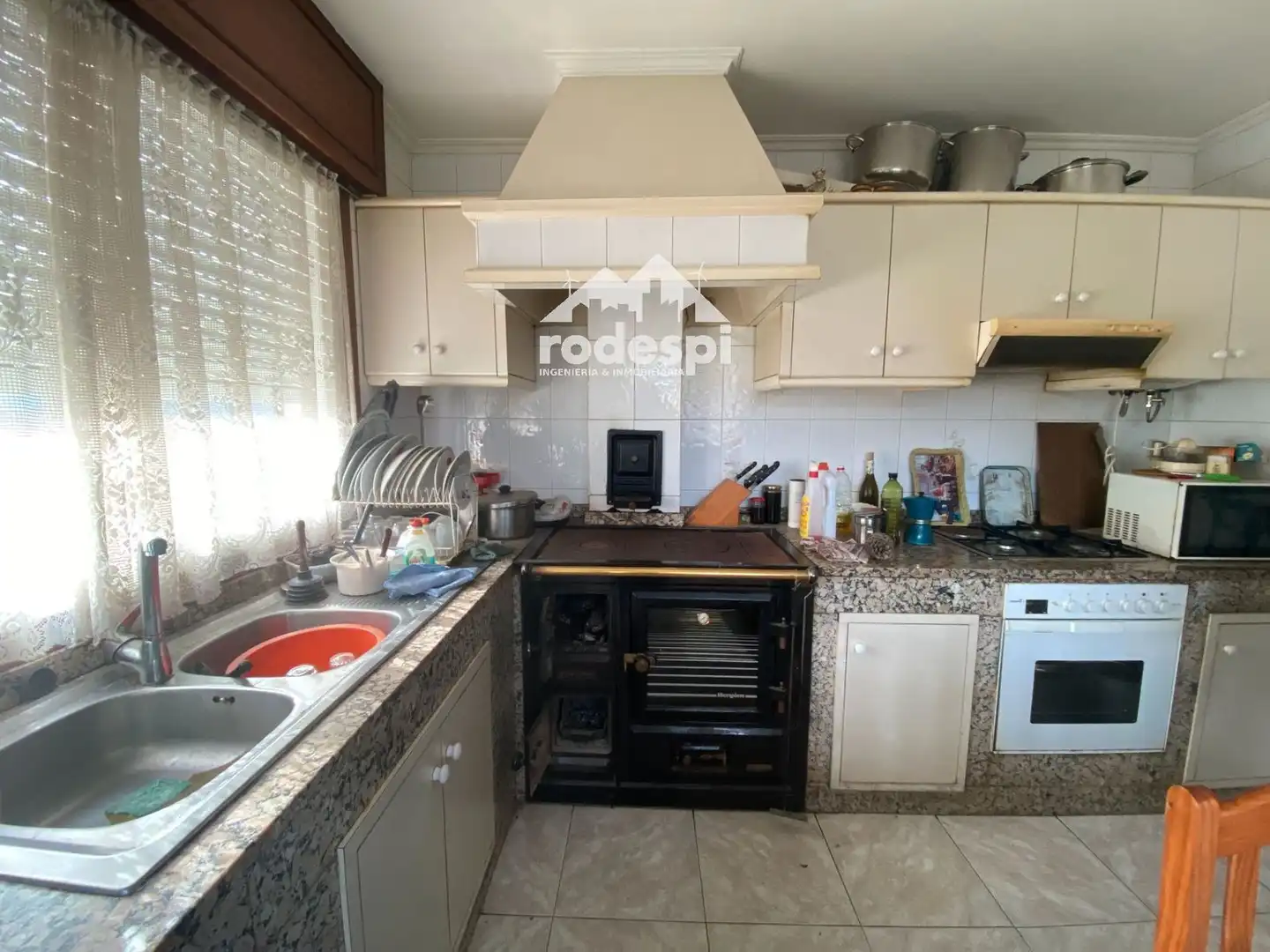 Kitchen of Houses for sale in Crecente  with Heating, Storage room and Swimming Pool