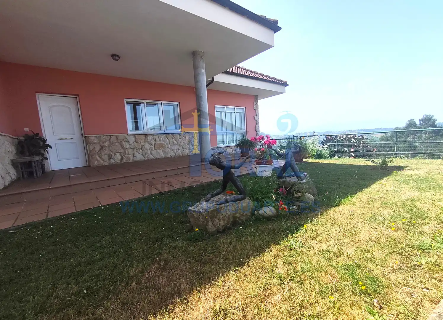 Terrassa de Casa o xalet en venda en Siero amb Calefacció, Jardí privat i Parquet