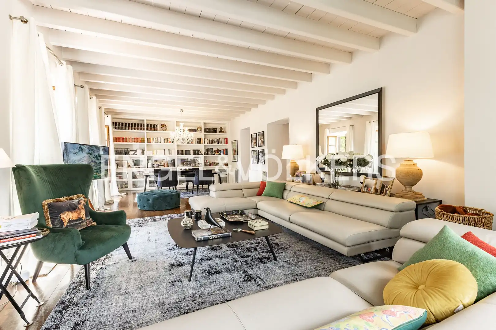 Sala d'estar de Àtic en venda en Camprodon amb Calefacció, Jardí privat i Parquet