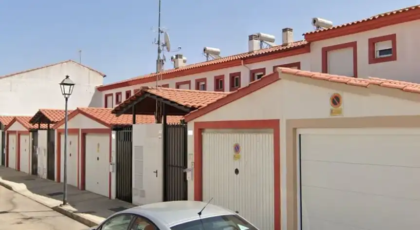 Adossat en venda a dominga moreno luna