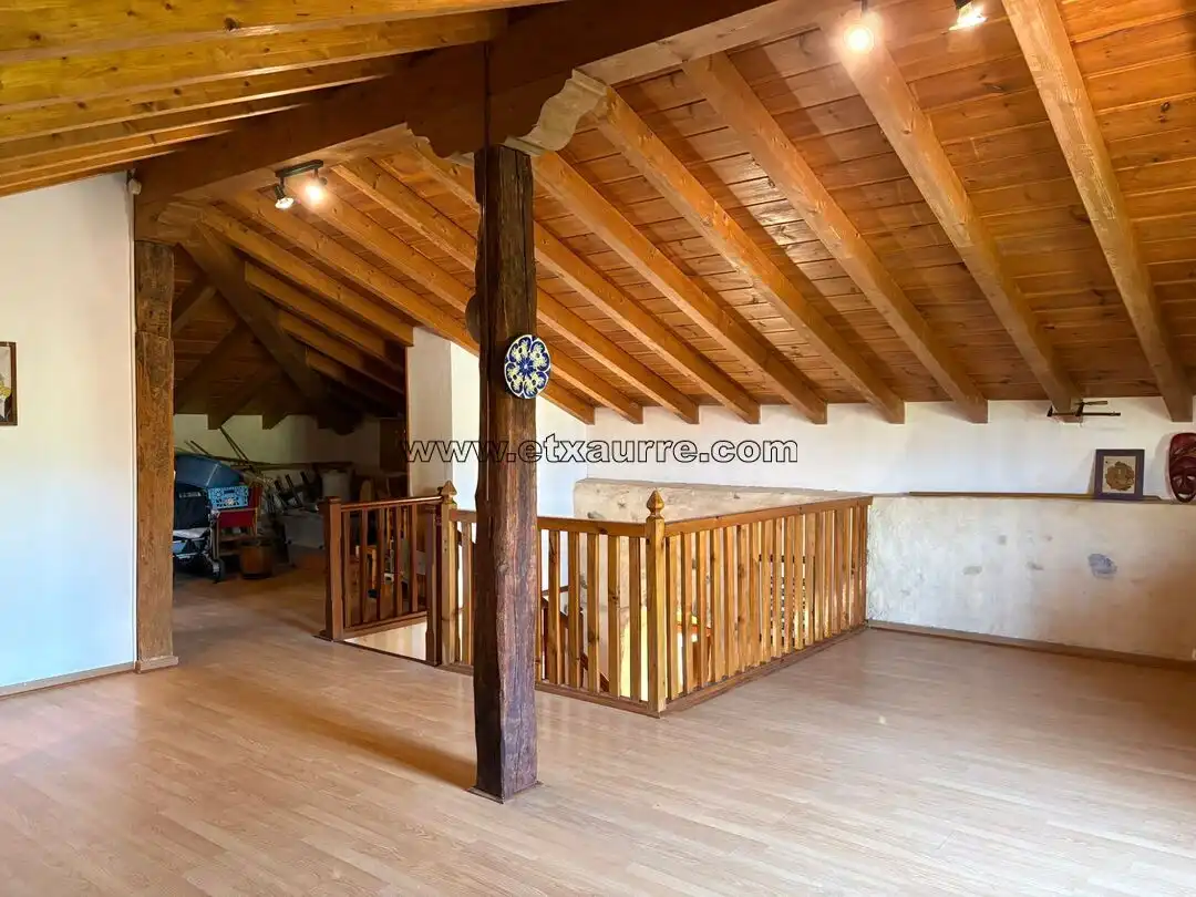 Country house zum Verkauf in Ayala / Aiara mit Heizung