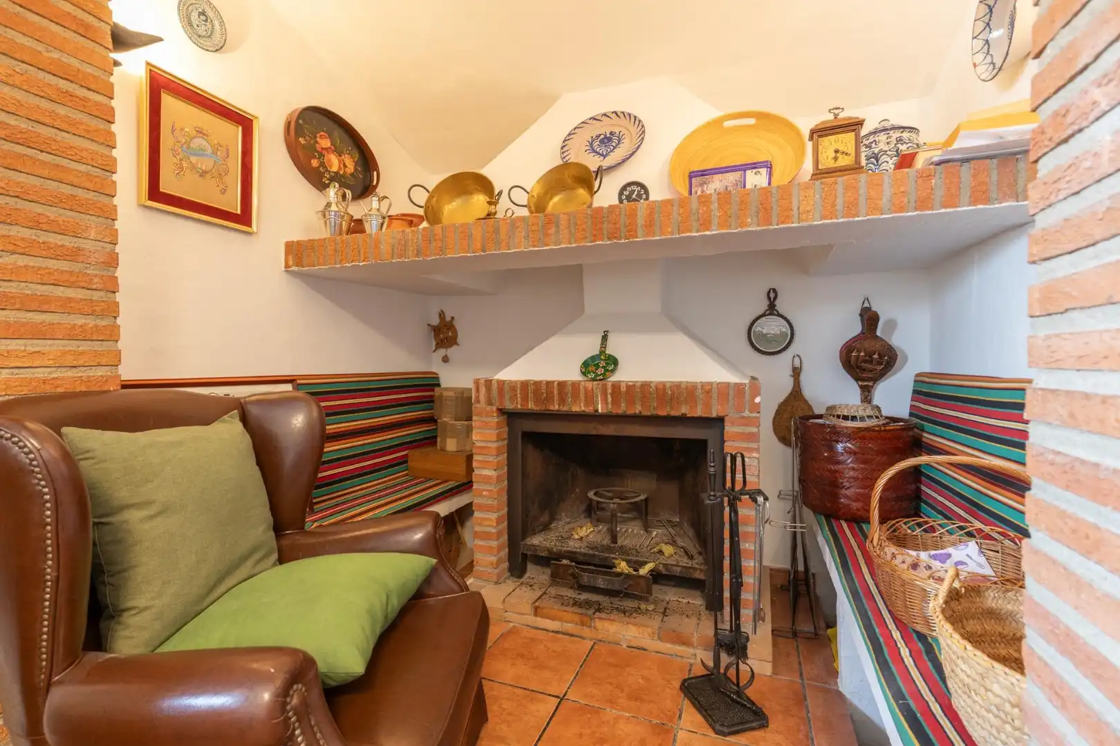 Sala d'estar de Casa o xalet en venda en La Zubia amb Aire condicionat, Calefacció i Jardí privat
