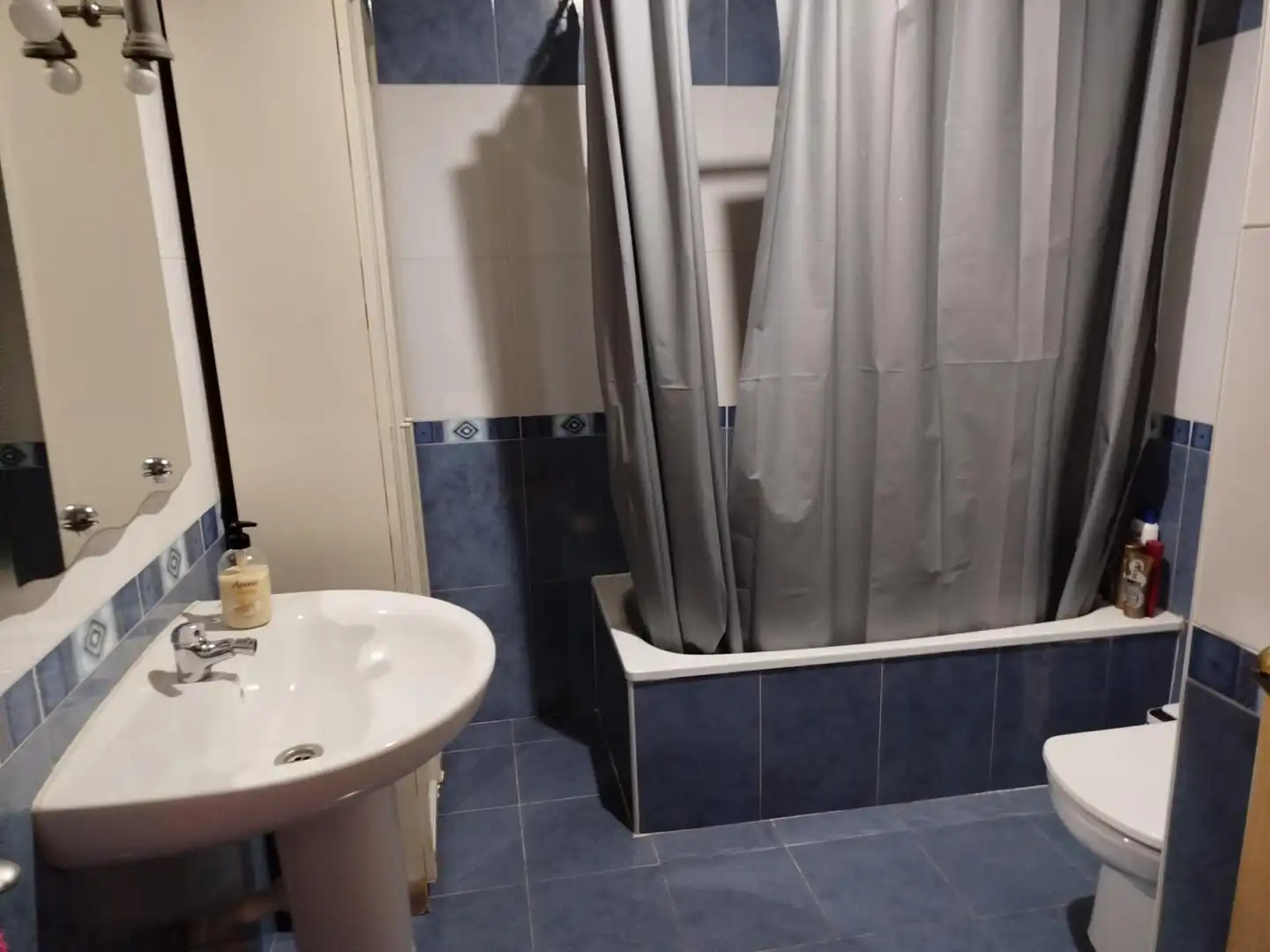 Baño de Piso de alquiler en Gandia con Calefacción, Amueblado y Balcón