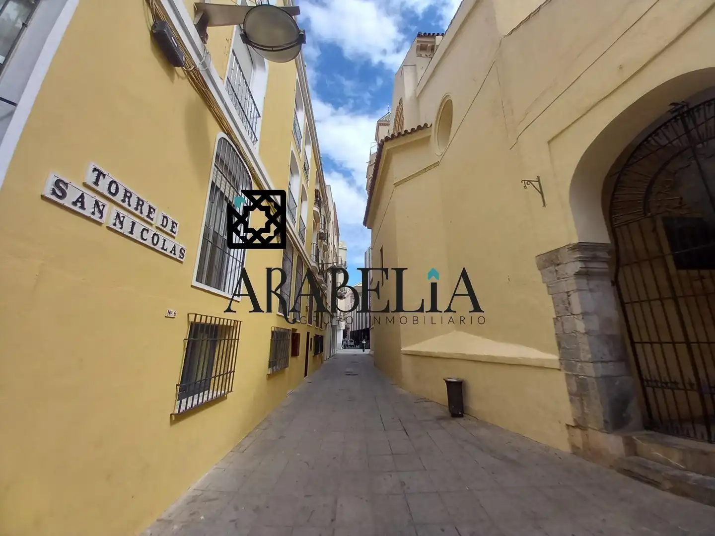Außenansicht von Wohnung zum Verkauf in Córdoba mit Klimaanlage, Abstellraum und Möbliert