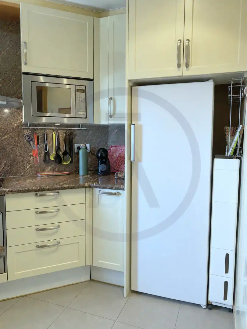 Cocina de Ático en venta en Terrassa con Calefacción, Terraza y Trastero