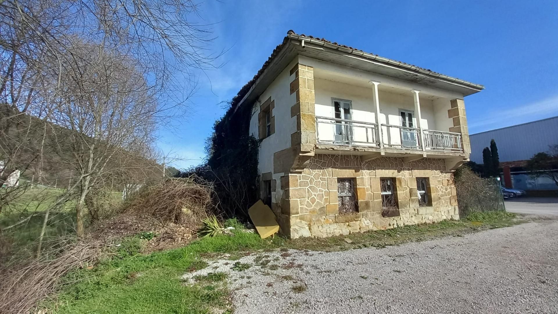 Vista exterior de Finca rústica en venda en Cartes amb Jardí privat i Balcó