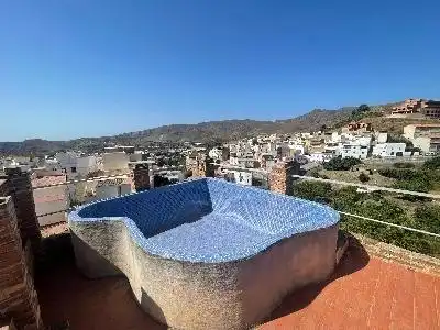 House with pool for sale in Molvízar