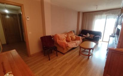 Living room of Flat for sale in Villares de la Reina  with Heating and Balcony