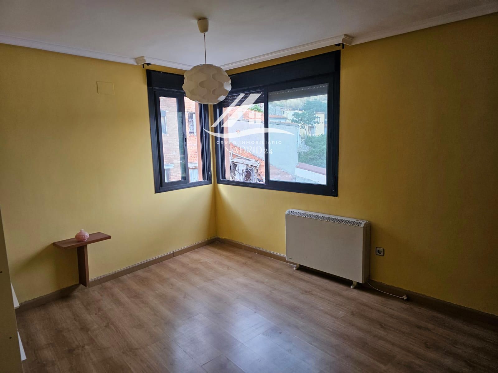 Bedroom of Flat for sale in Perales de Tajuña  with Storage room